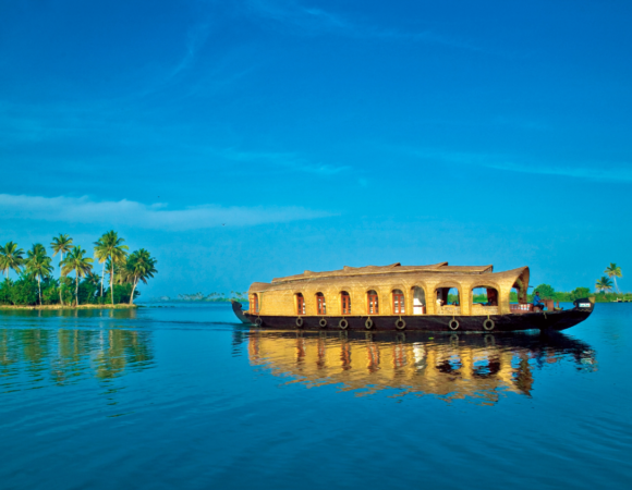 Explore South India’s Soul – Kerala + Kanyakumari